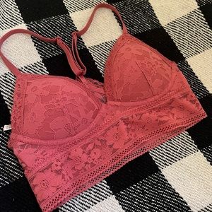 Victoria’s Secret Padded, Wireless Lacy Bralette || Size: XS